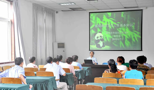 徐州市传染病医院举办保洁员清洁卫生培训班