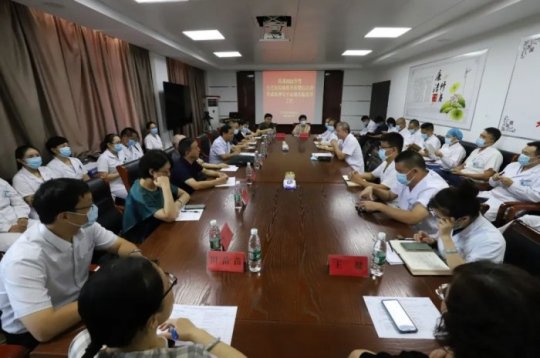 徐州市传染病医院接受2021年度公立医院绩效考核暨综合改革成效考评