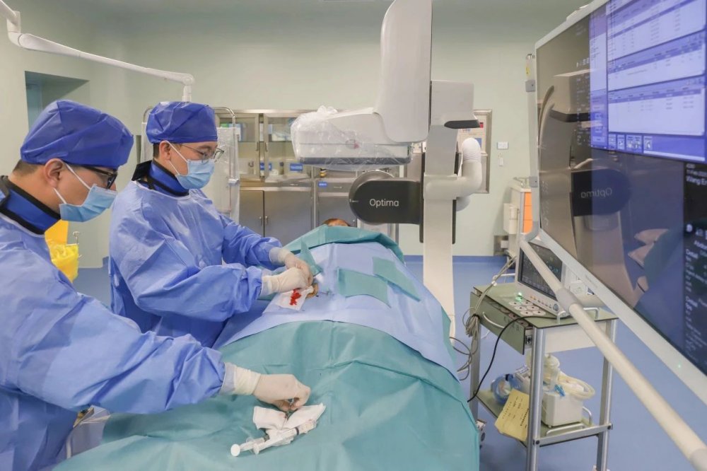 精准打击并“饿死”肿瘤细胞 徐州七院专家让肝癌患者绝处逢生