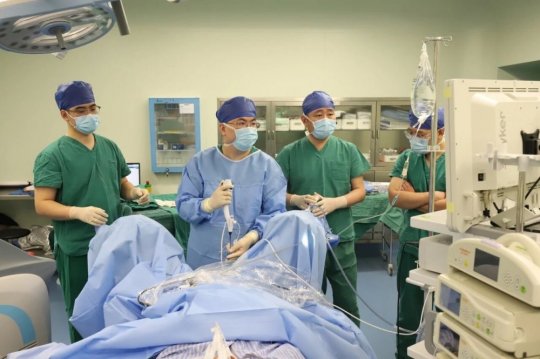 反复尿频尿急？结石不用愁，微创技术为您解忧！