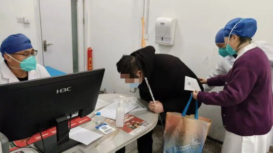 以实干担当守护群众健康--我院多措并举应对节后就诊高峰